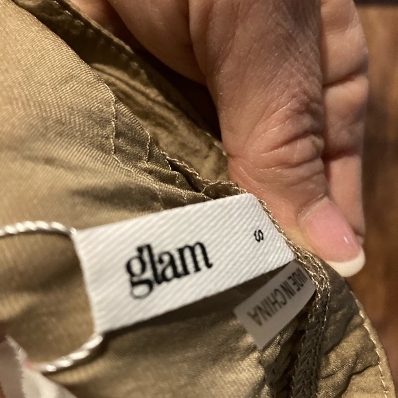 Glam Long Sleeve Tiered Button Down Taupe Small - Picture 5 of 5